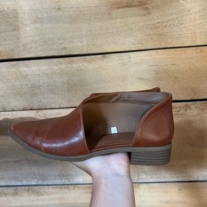 Universal thread booties